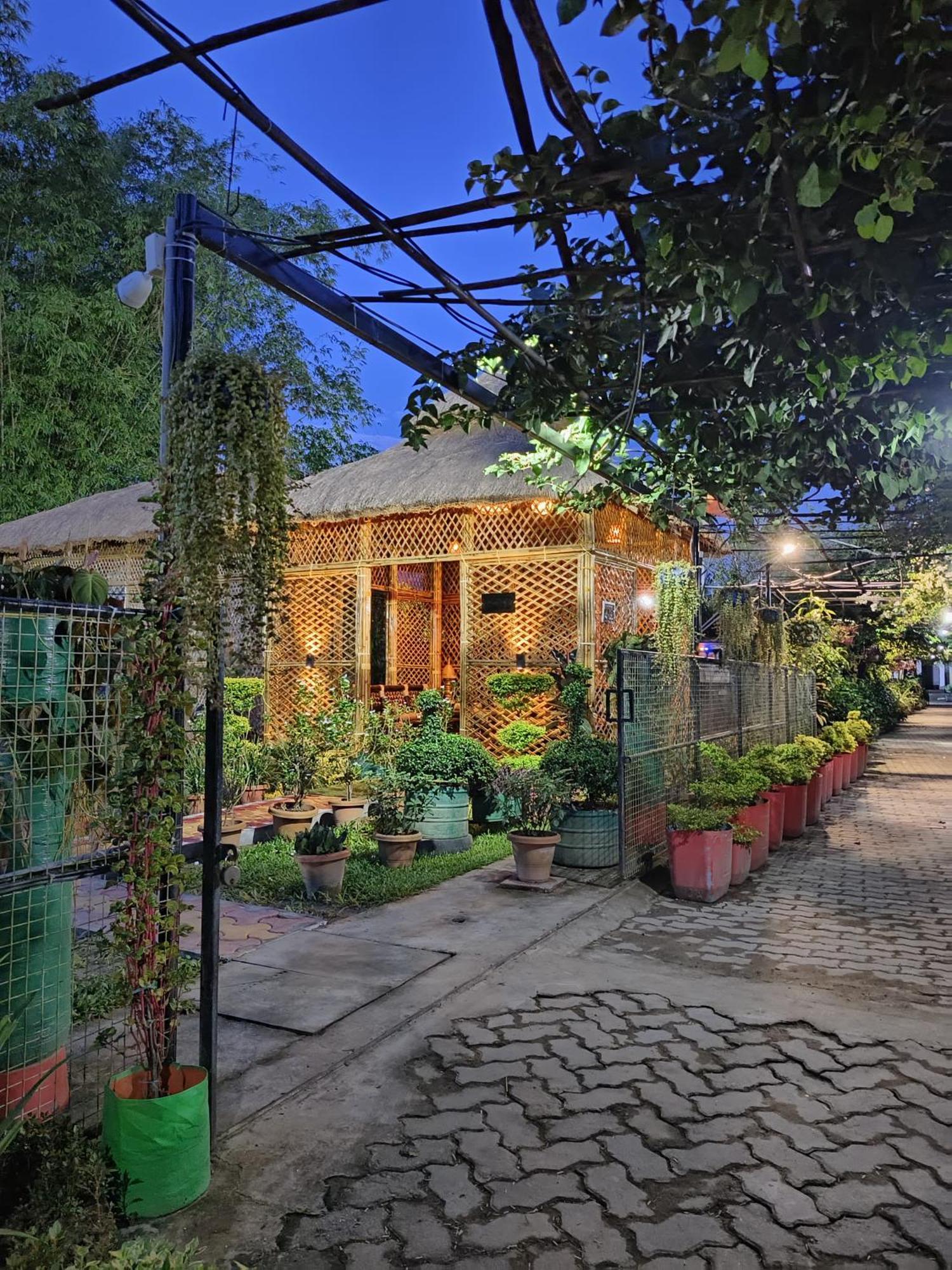 Jaanki Farms & Resorts Jorhāt Dış mekan fotoğraf