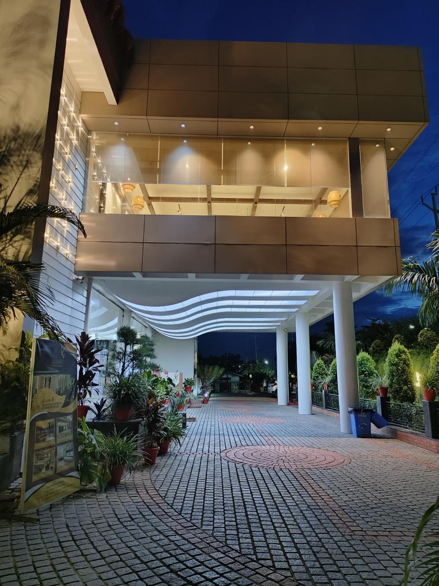 Jaanki Farms & Resorts Jorhāt Dış mekan fotoğraf
