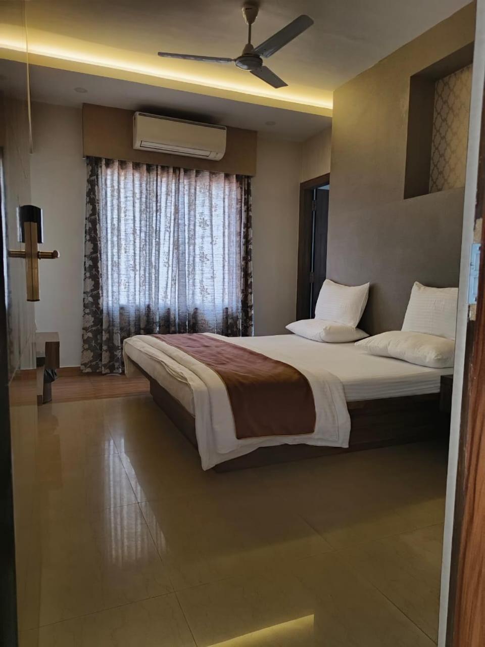 Jaanki Farms & Resorts Jorhāt Dış mekan fotoğraf